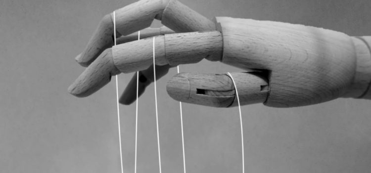 Intelligenza artificiale paternalistica: Il caso dell'assistenza agli anziani